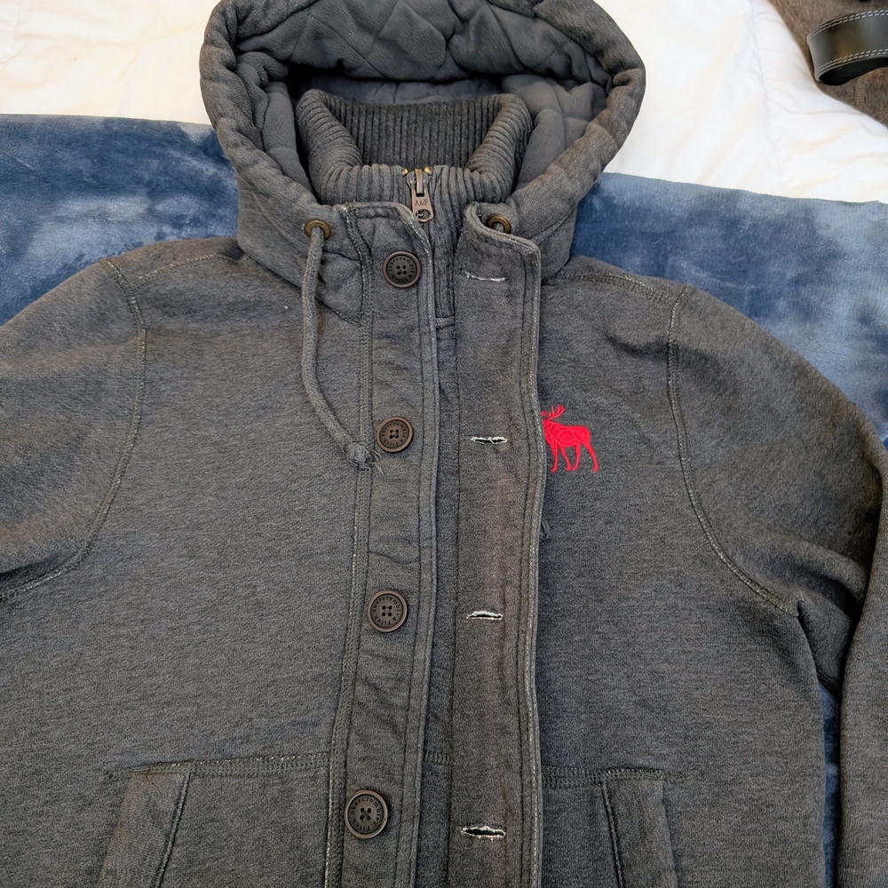 VTG Abercrombie & Fitch Gray Heavyweight Hoodie Jacket with Red  Logo Muscle Fit - Picture 9 of 11